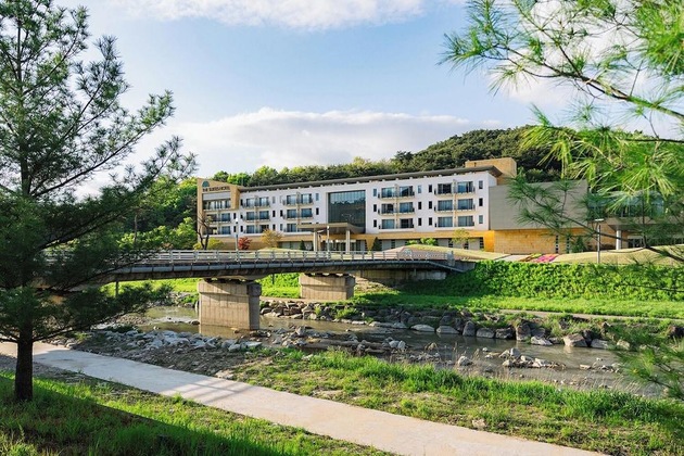Gallery - The Suites Hotel Namwon