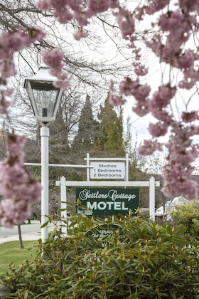 Gallery - Settlers Cottage Motel