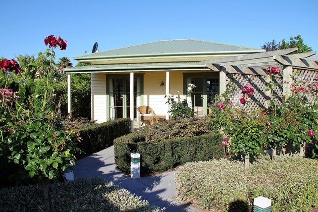 Gallery - Clive Colonial Cottages