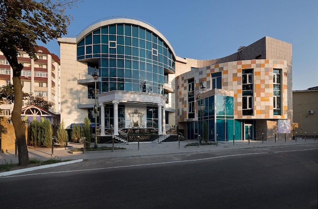 Gallery - Iris Art Hotel
