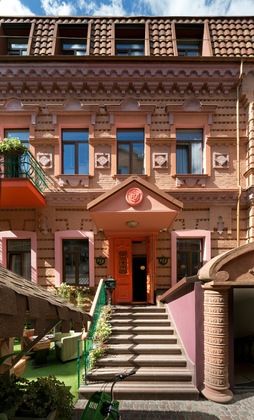 Gallery - Hotel 19