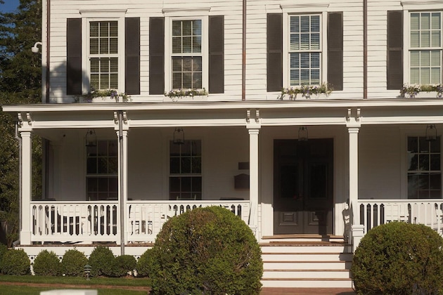 Gallery - The Hedges Inn