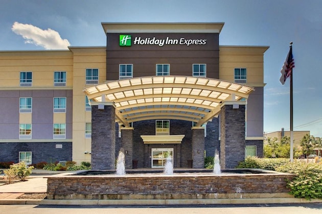 Gallery - Holiday Inn Express Cheektowaga North East, An Ihg Hotel