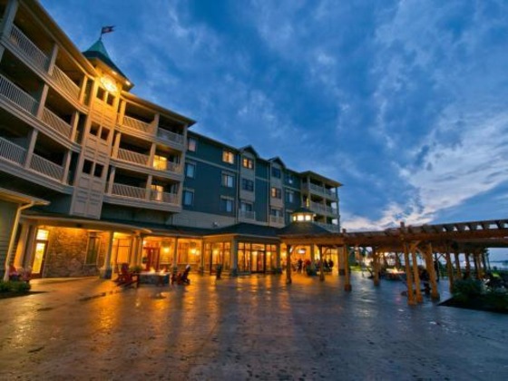 Gallery - 1000 Islands Harbor Hotel