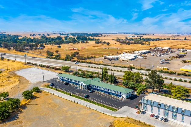 Gallery - Days Inn By Wyndham Red Bluff