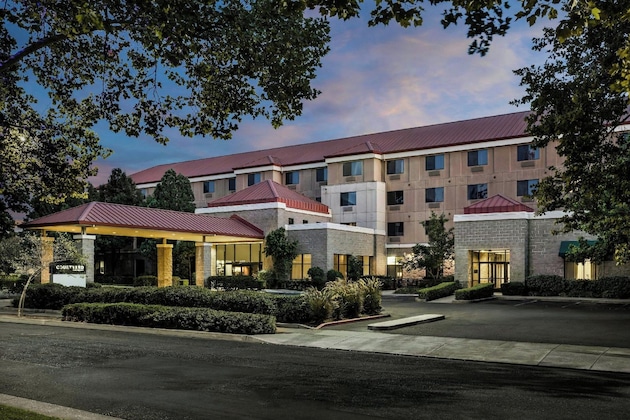 Gallery - Courtyard By Marriott Sacramento Midtown