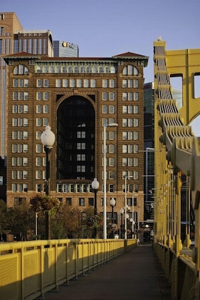 Gallery - Renaissance Pittsburgh Hotel