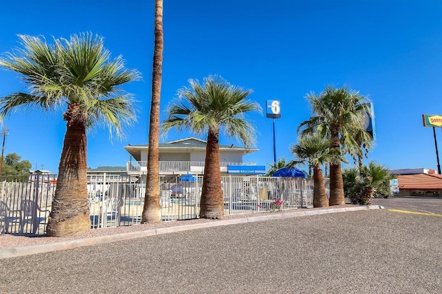 Gallery - Motel 6 Needles, Ca