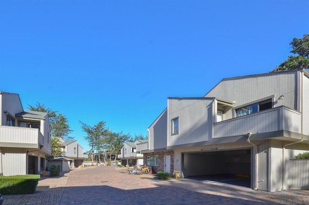 Gallery - Best Western The Inn & Suites Pacific Grove