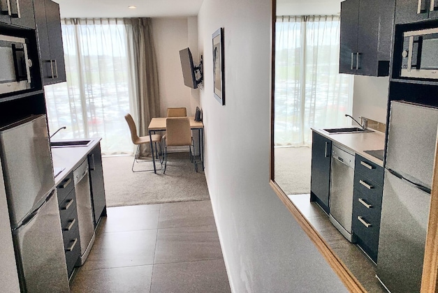 Gallery - Howard Johnson By Wyndham Portsmouth