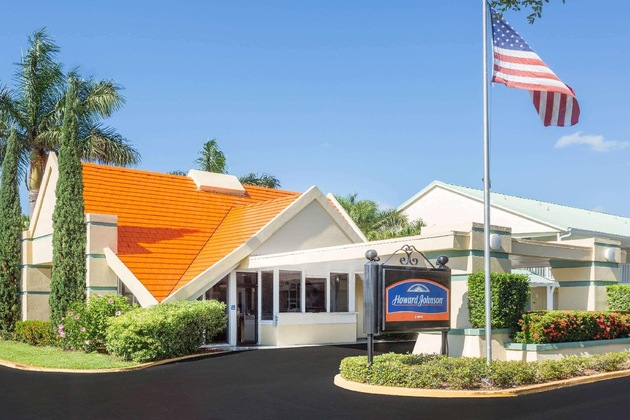 Gallery - Howard Johnson By Wyndham Vero Beach   Downtown