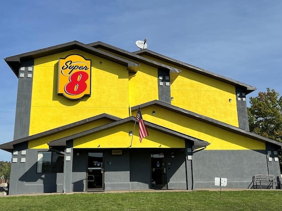 Gallery - Super 8 By Wyndham Marietta