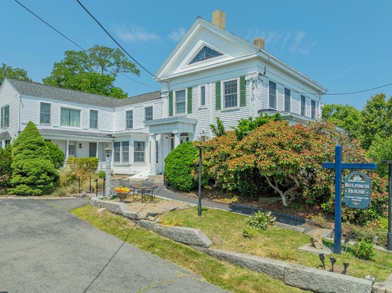 Gallery - The Yankee Clipper Inn