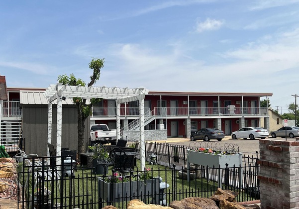 Gallery - Midtown Inn & Suites