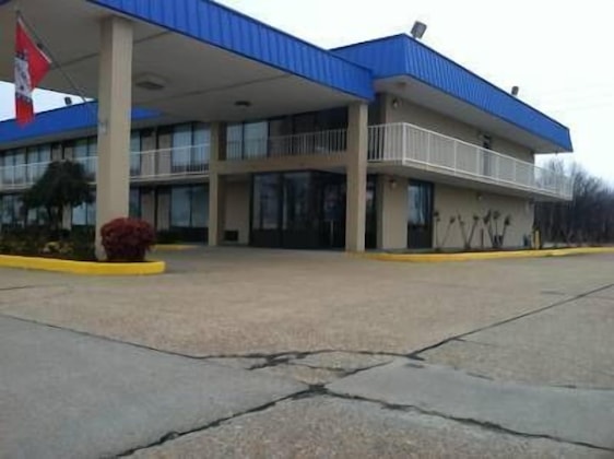 Gallery - Express Inn West Memphis