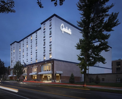 Gallery - Graduate By Hilton State College