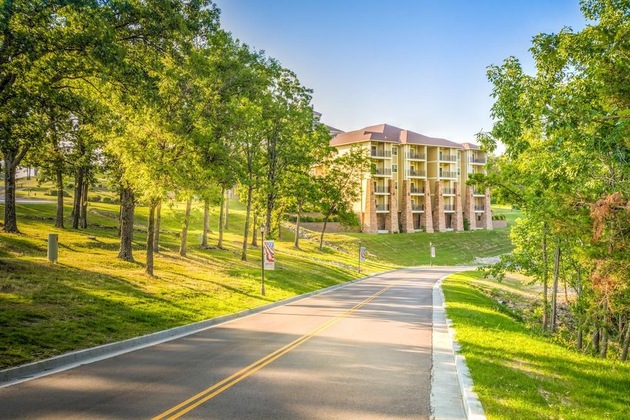 Gallery - Lodge Of Four Seasons Golf Resort, Marina & Spa