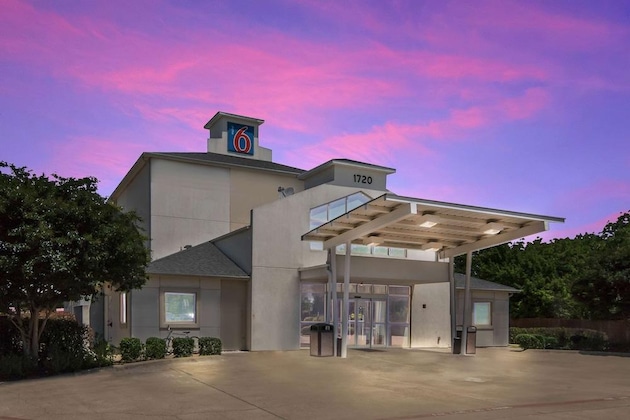 Gallery - Motel 6 Cleburne, Tx