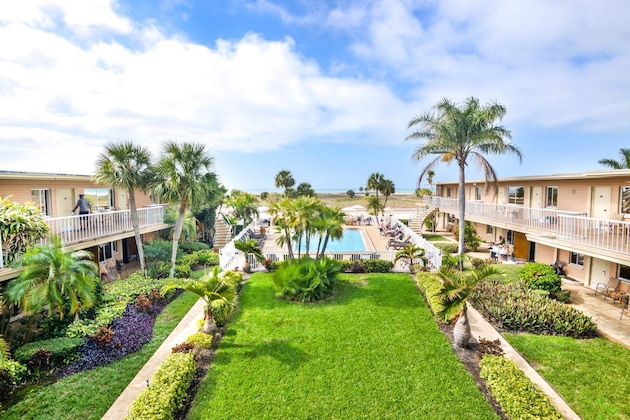 Gallery - Ocean Club Treasure Island Hotel