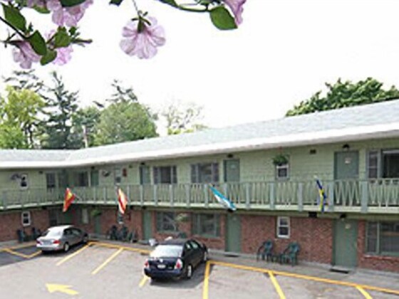 Gallery - Community Court Motel