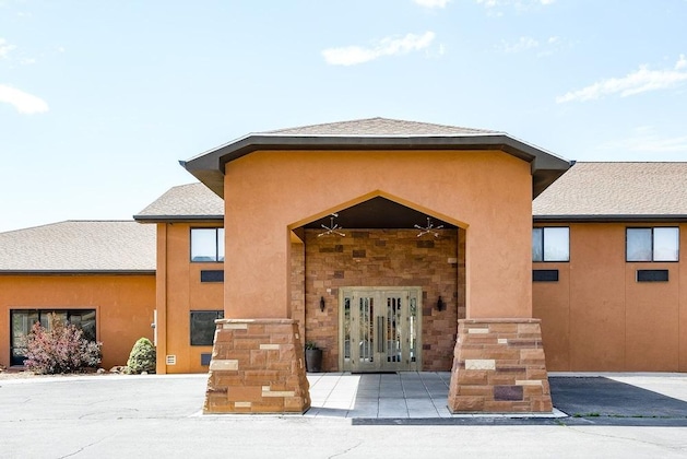 Gallery - Red Sands Hotel