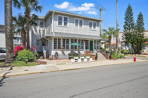Gallery - Carriage Way Centennial