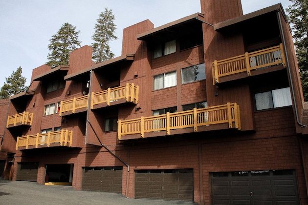 Gallery - Mammoth Ski & Racquet Club