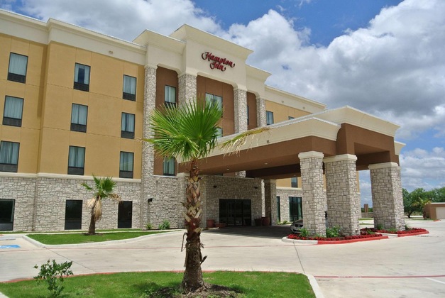 Gallery - Hampton Inn Carrizo Springs