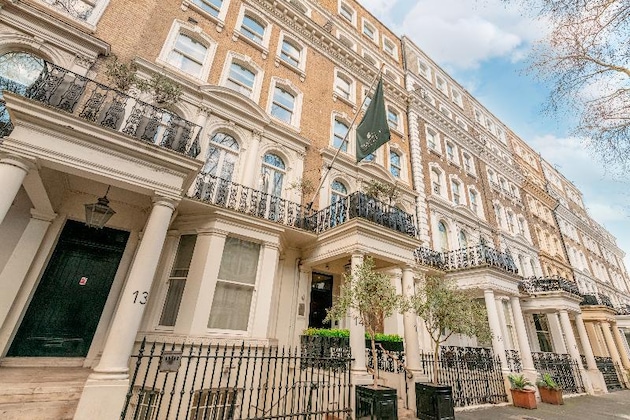 Gallery - Claverley Court