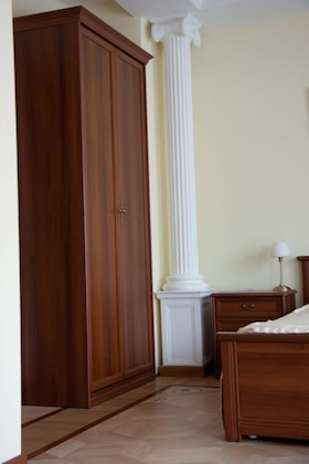 Gallery - Dynasty Apartments