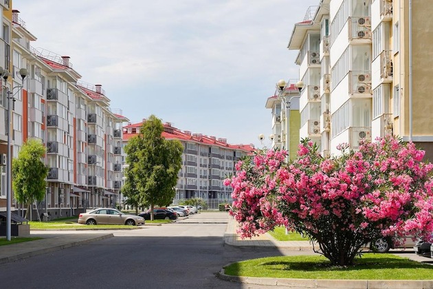 Gallery - Barkhatnye Sezony Ekaterininsky Kvartal