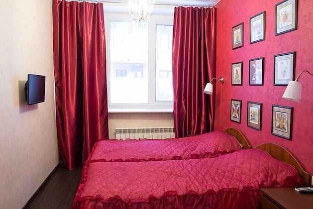Gallery - Red Hotel