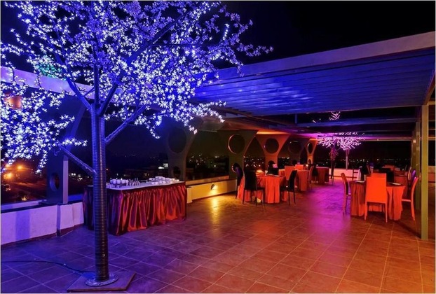 Gallery - Hi5 Hotel & Experience