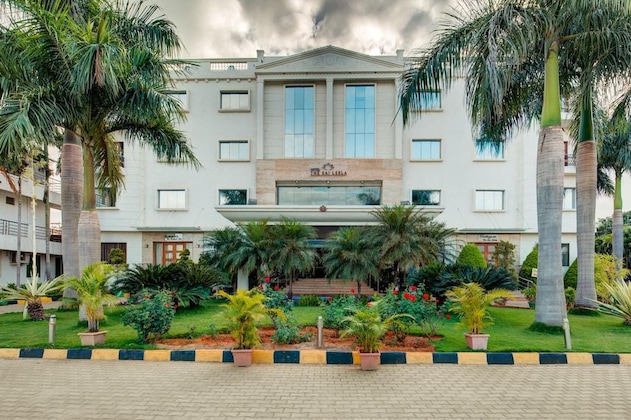 Gallery - The Sai Leela Hotel Bangalore