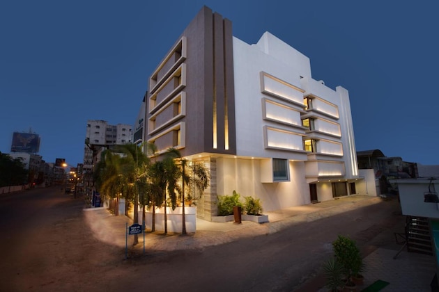 Gallery - Bizz The Hotel