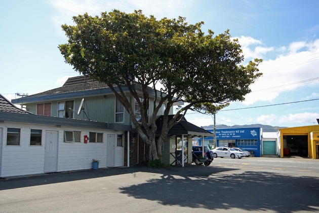 Gallery - Midway Pacifica Lodge