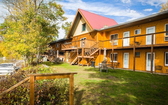 Gallery - Curriers Lakeview Lodge