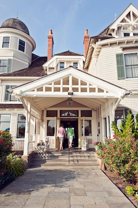 Gallery - Castle Hill Inn