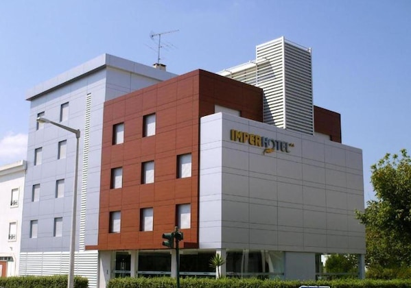 Gallery - Imperhotel By Umbral