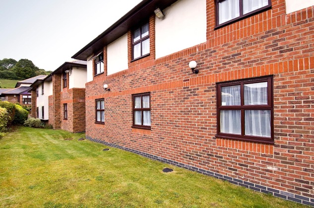 Gallery - Premier Inn High Wycombe Beaconsfield
