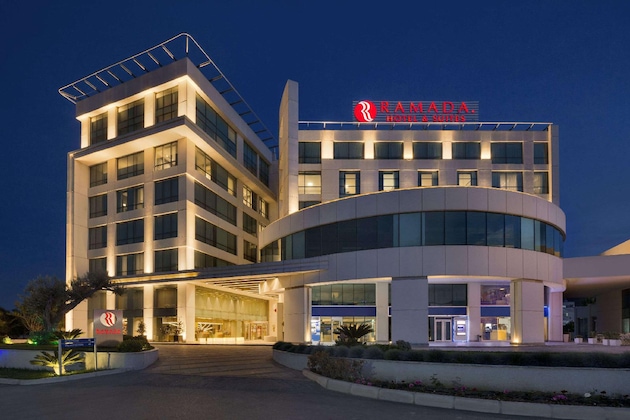 Gallery - Ramada Hotel & Suites By Wyndham Izmir Kemalpasa