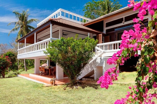 Gallery - Baan Khunying – Secluded Phuket Beachfront Villa