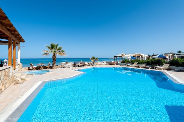 Gallery - Laplaya Beach