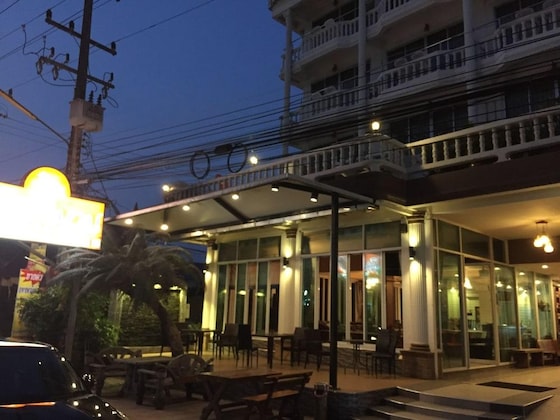 Gallery - Pimpimarn Beach Hotel