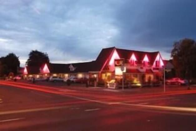 Gallery - Rose Court Motel