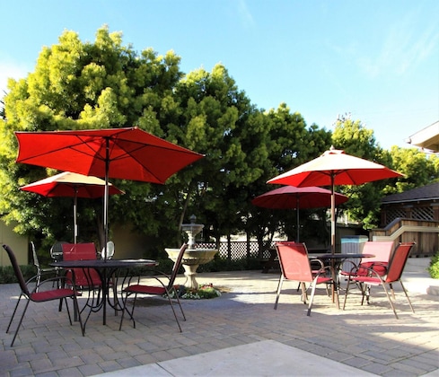 Gallery - Monterey Peninsula Inn
