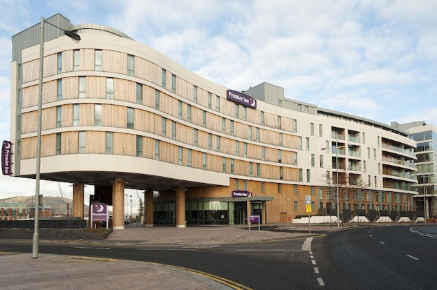 Gallery - Premier Inn Belfast Titanic Quarter