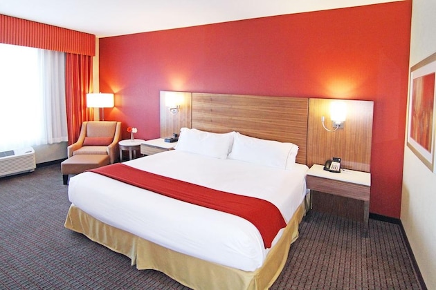 Gallery - Holiday Inn Express & Suites Calgary Nw - University Area By Ihg