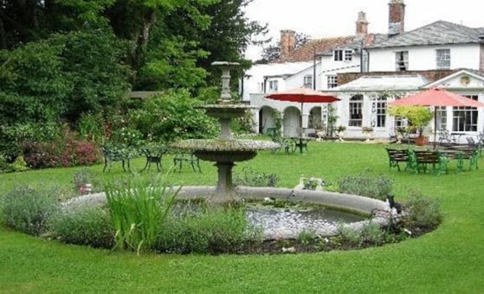 Gallery - Antrobus Hotel