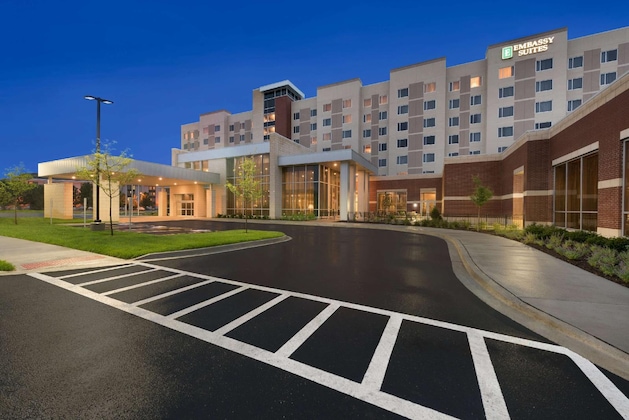 Gallery - Embassy Suites By Hilton Chicago Naperville
